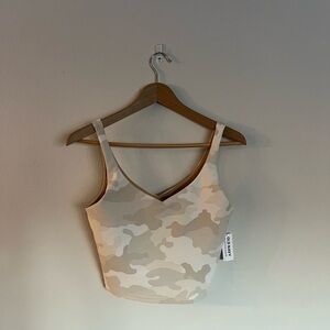 NWT Old Navy M Powersoft Sports Bra